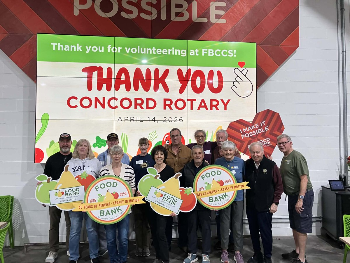 lnicolini2's tweet image. Giving back to the community! 💛🥕

Leticia &amp;amp; her husband had a blast bagging fresh veggies at the Rotary Club of Concord food bank. Helping local families is what it's all about! 🙌✨

#GiveBack #CommunityFirst #RotaryClub #VolunteerWork #Kindness