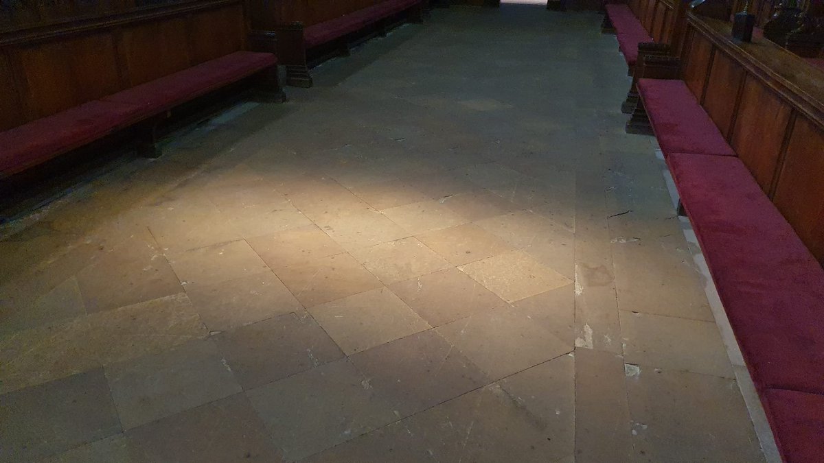 ByrgaGeniht's tweet image. A visit to Queens' College, Cambridge today for #WaybackWednesday to see if the inside had mysteries to match the outside. Sadly, not a great deal, but boy, the college is beautiful!