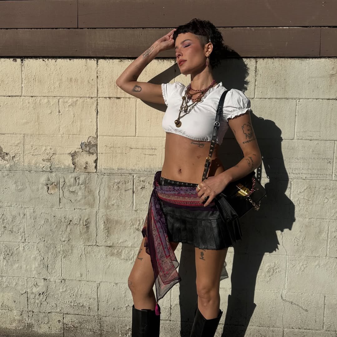 Halsey Italia tweet media