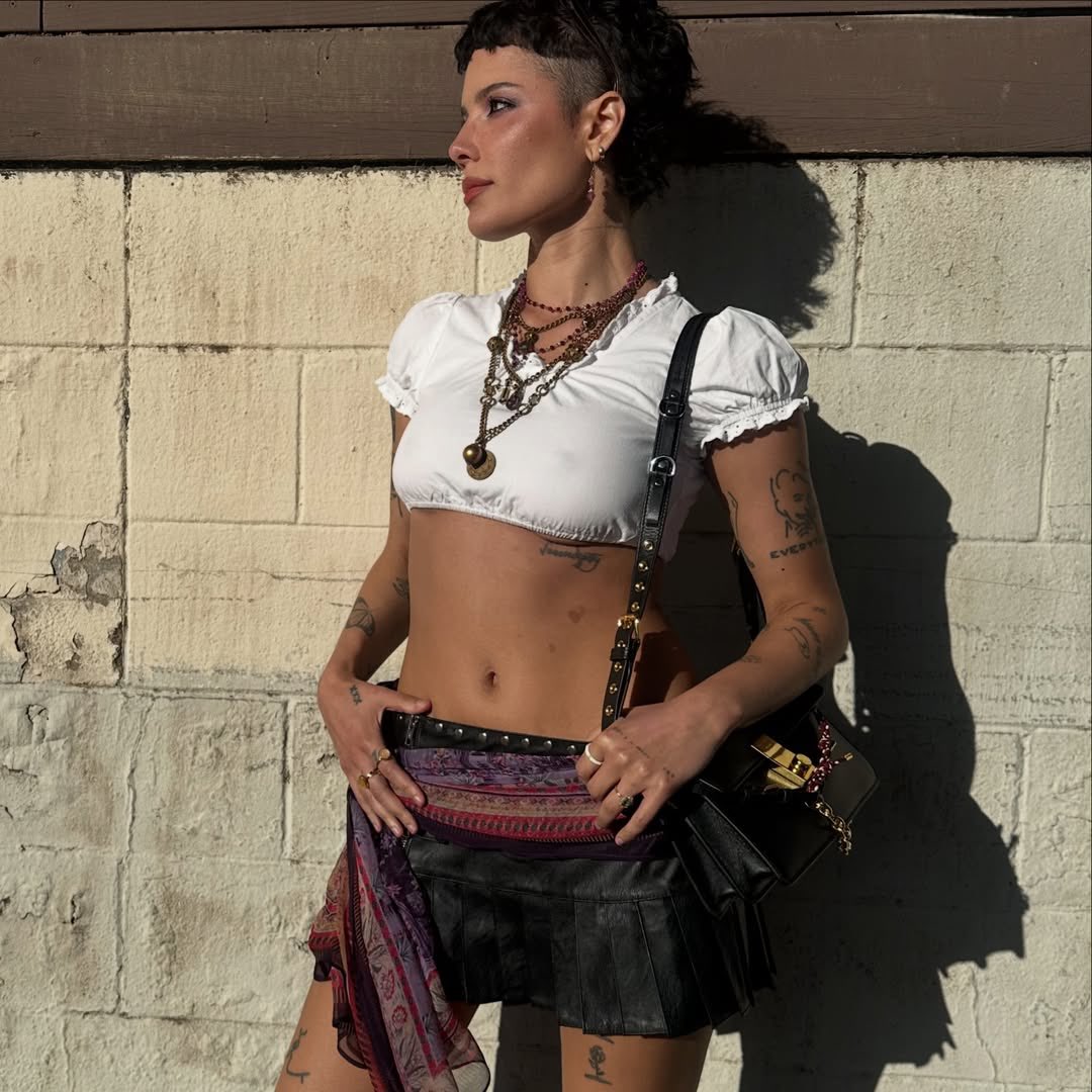 aura 🌸?꩜⓹⚄✰⛰︎ tweet media