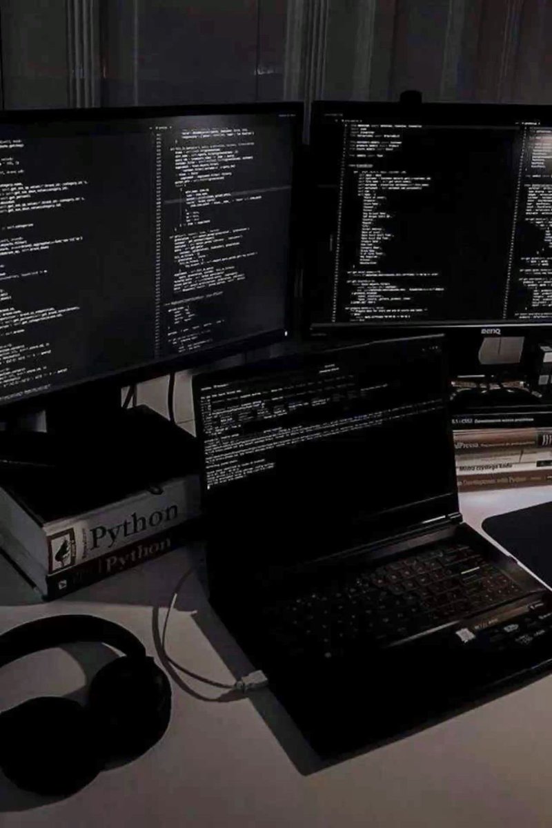 — currently reading 🔫
             ⤷ Lights Out | Navessa Allen