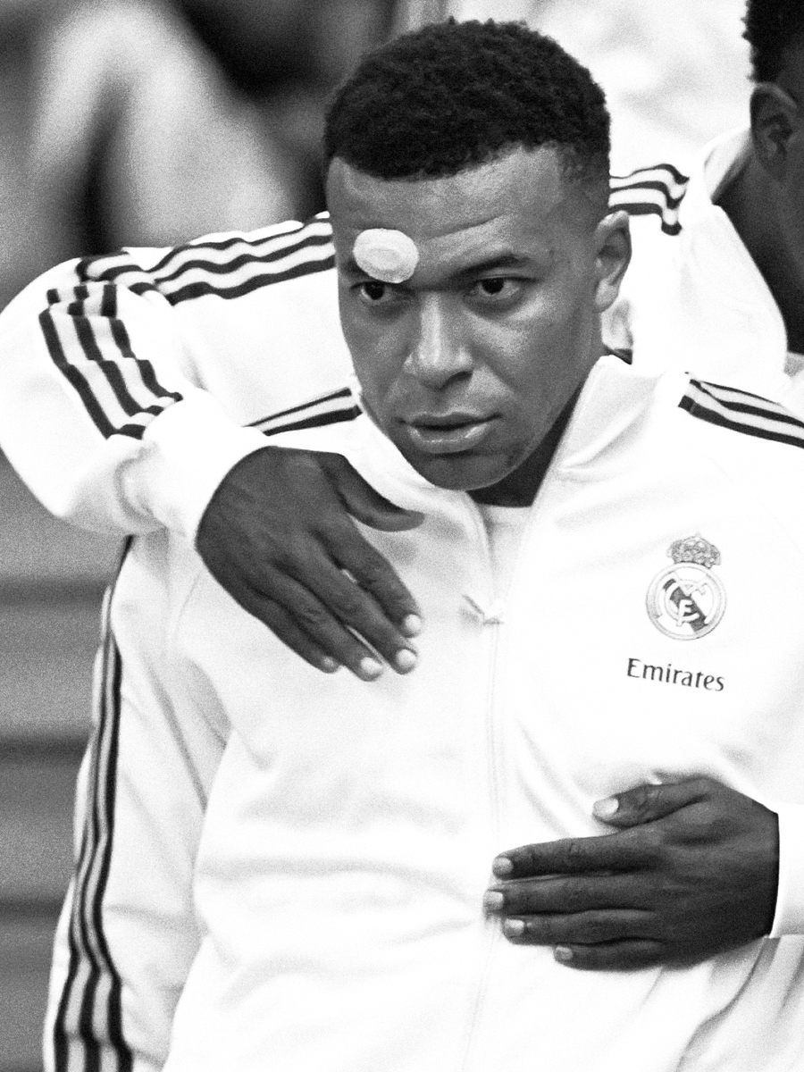 Abokr10's tweet photo. 🤯ريال مدريد منذ عودة مبابي للتشكيلة الأساسية :

❌ خسارة ضد مايوركا | 1-2
❌ خسارة ضد بايرن | 1-2
❌ تعادل مع جيرونا | 1-1
❌ خسارة ضد بايرن | 3-4

عندما كان مصابًا ريال مدريد حقق 5 انتصارات متتالية 😳 https://t.co/JNwWQwepQN