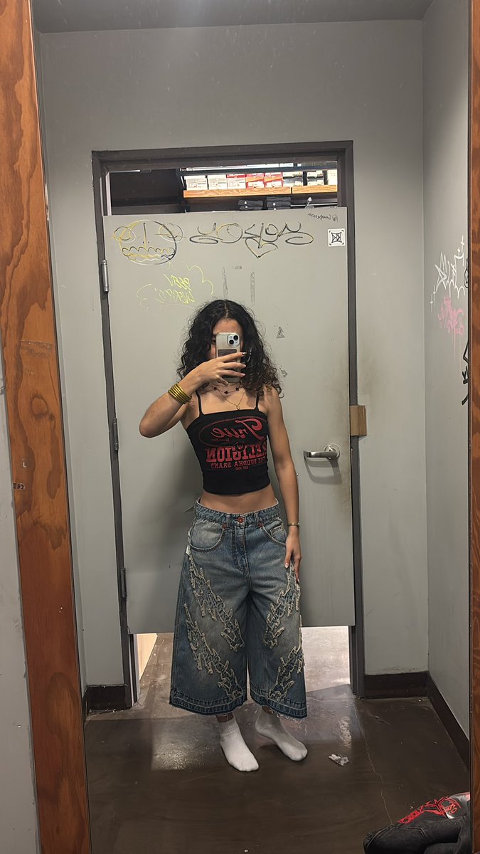 lola⁷ ★ 🪭 is seeing bts in 10 days !! tweet media