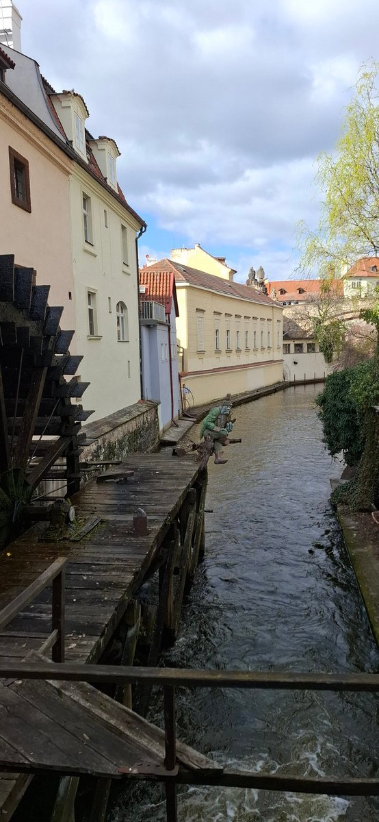 JuliaGonzlezPr2's tweet photo. Primavera en Praga https://t.co/zba4B033Wb
