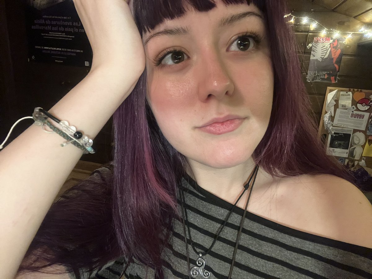 petisuis de uva🍇 tweet media