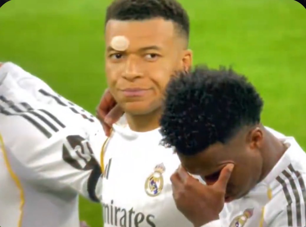 نايف tweet media