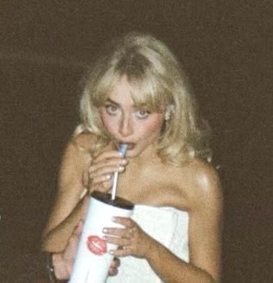 𝗮𝗻𝗻𝗮 𑣿 tweet media