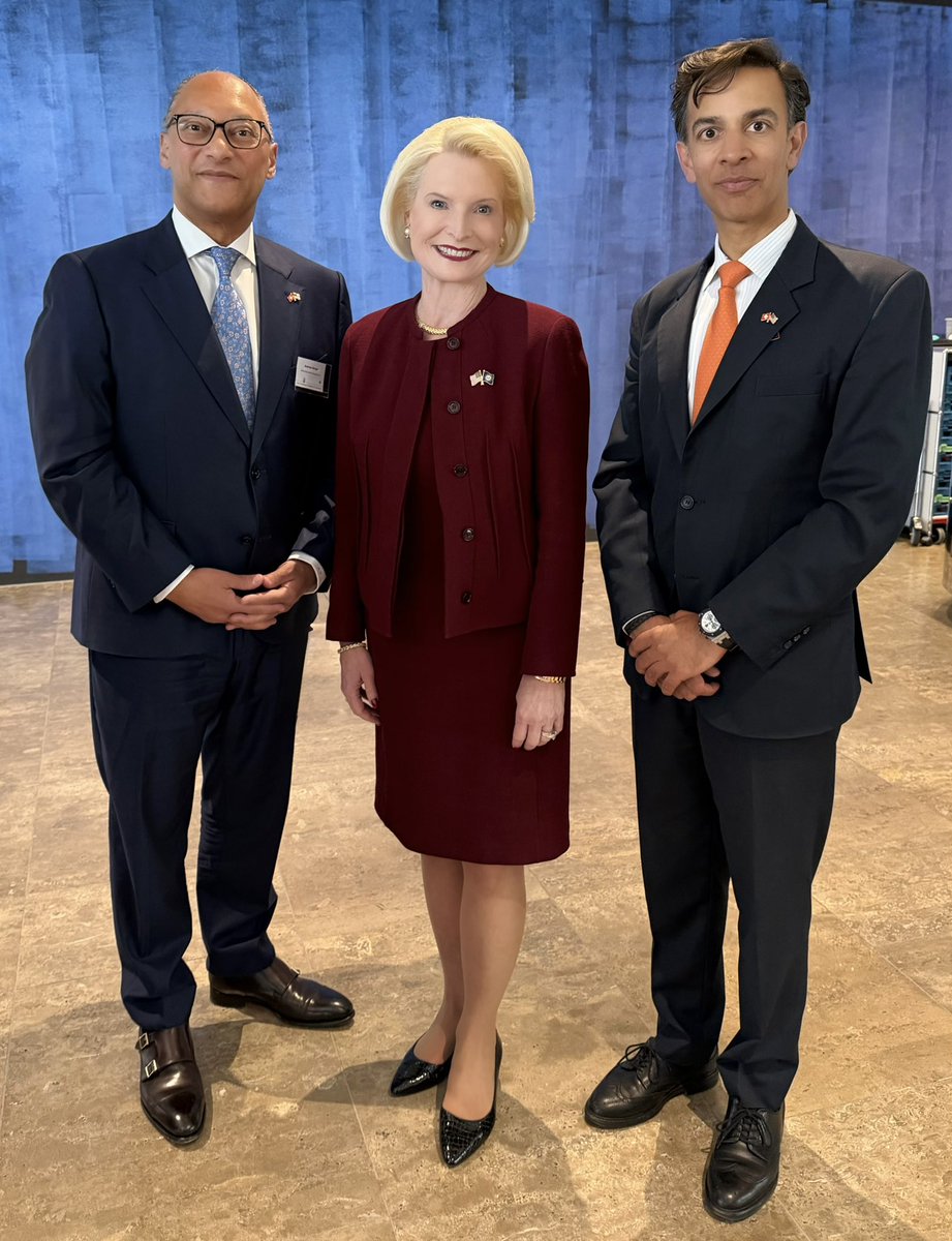 Callista Gingrich tweet media