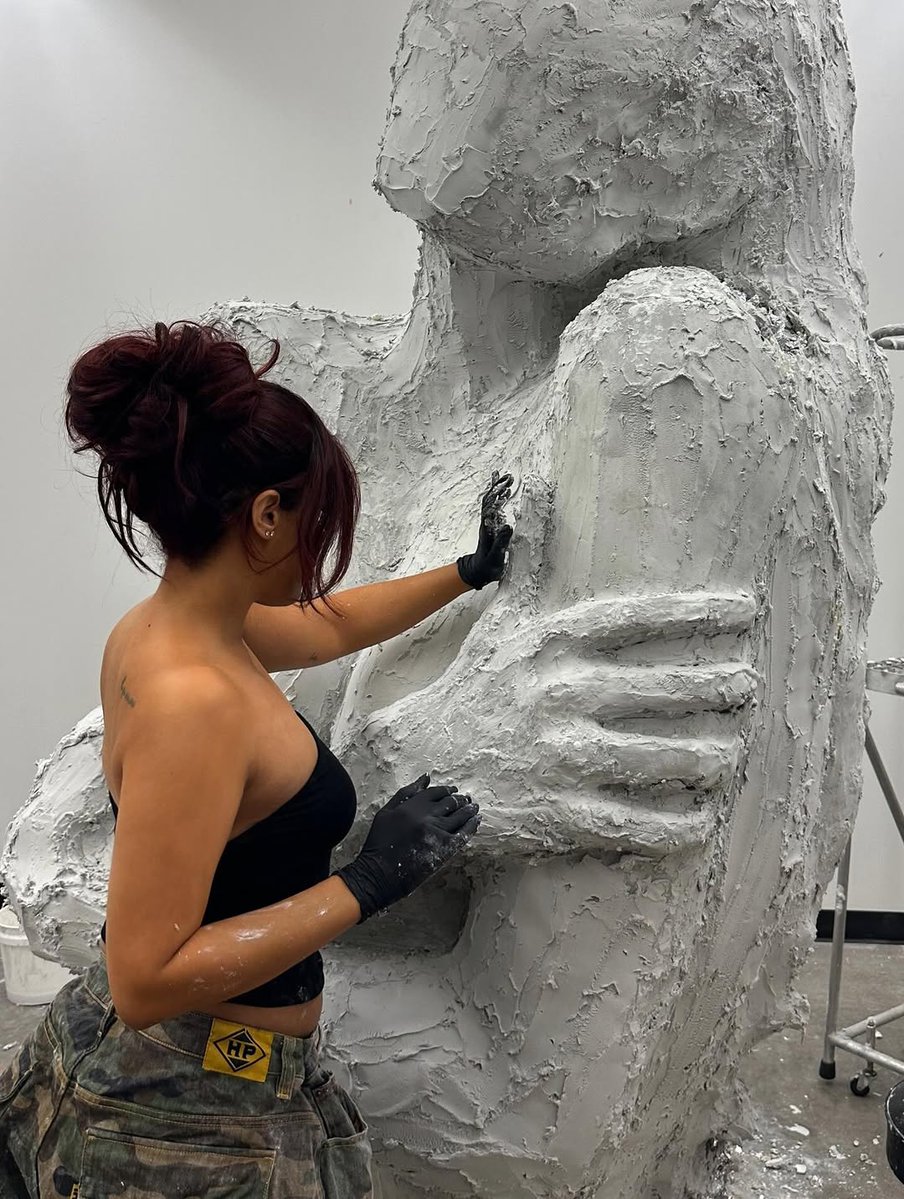 JustFreshKicks tweet media