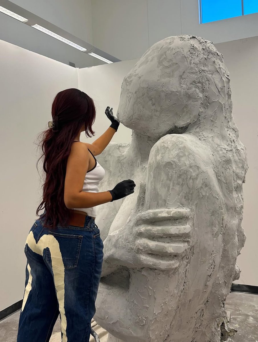 JustFreshKicks tweet media