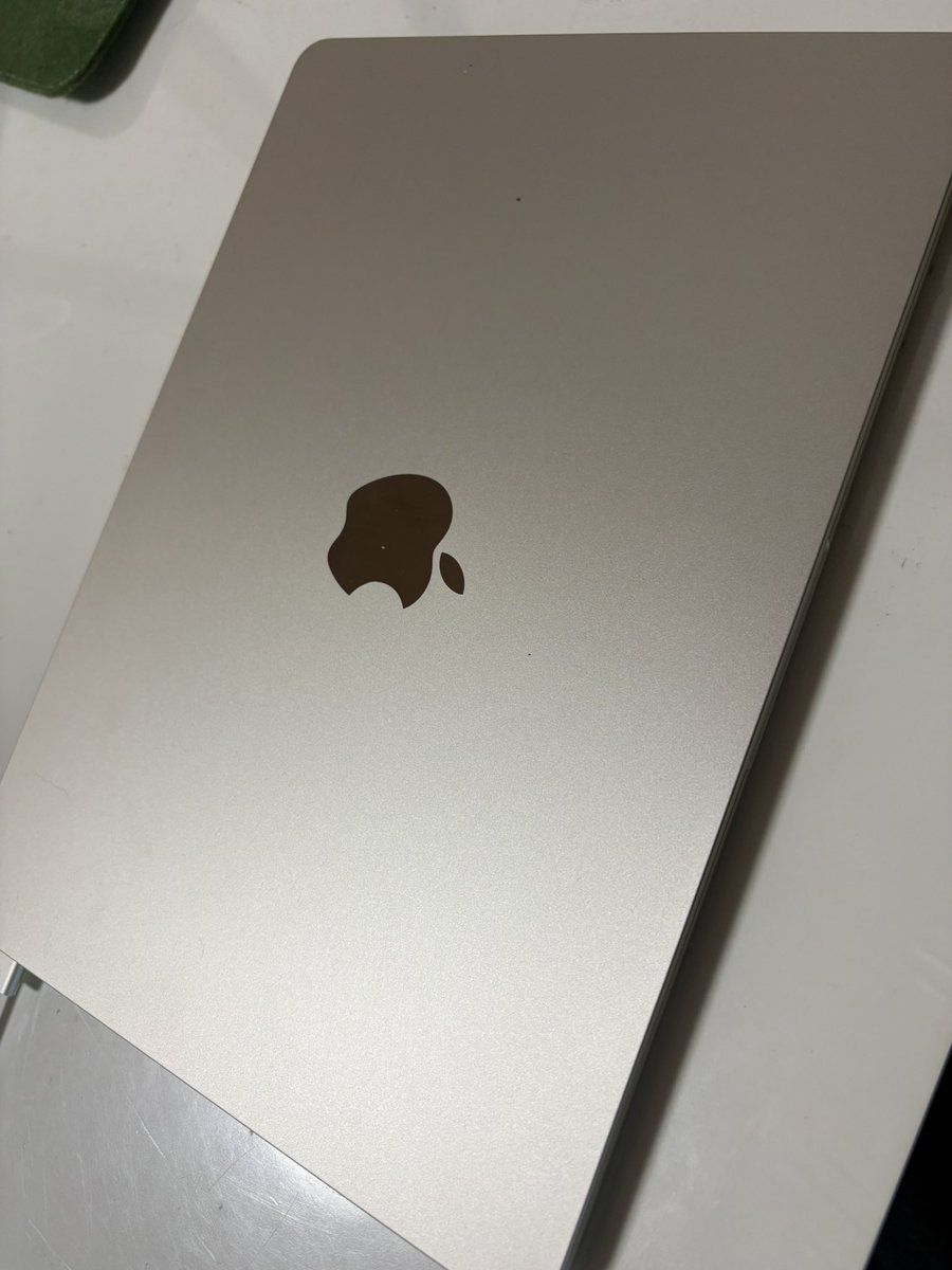おニューのpc買いましたあ(*´︶`*)原稿がんばるぞお