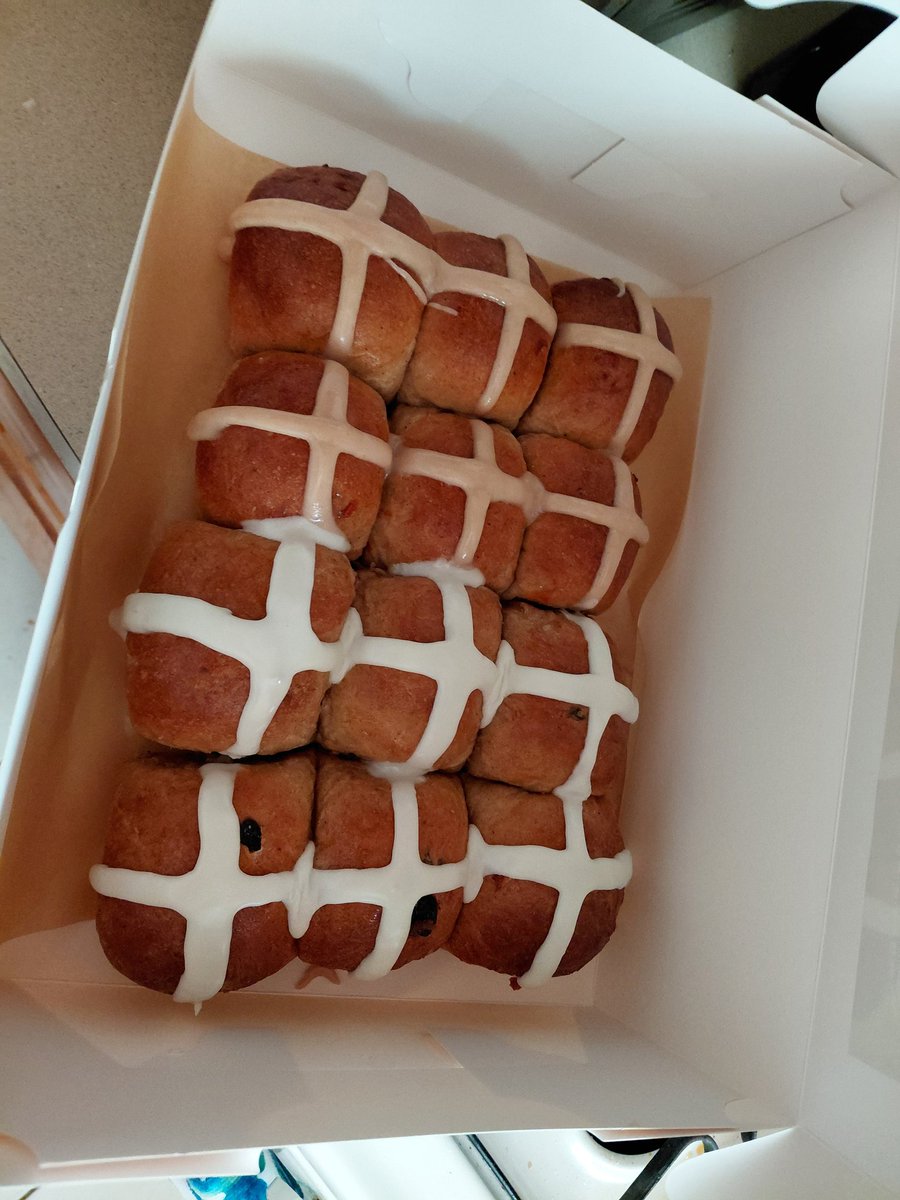 iamtravyy's tweet image. 🍫✝️ A little Good Friday sweet treat—because even in the solemn moments, grace reminds us that sweetness can still be found. Reflecting today on a love greater than words. #GoodFriday #SweetGrace #FaithJourney