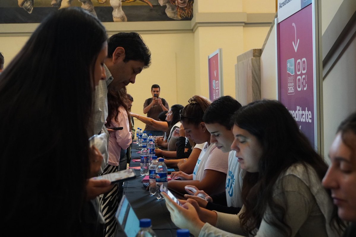 Vivimos el primer día del Congreso Provincial de Salud, el principal espacio de encuentro, debate y definición de políticas sanitarias de la Provincia de Buenos Aires. 

Con la participación de equipos de salud de toda la provincia, autoridades municipales, provinciales e