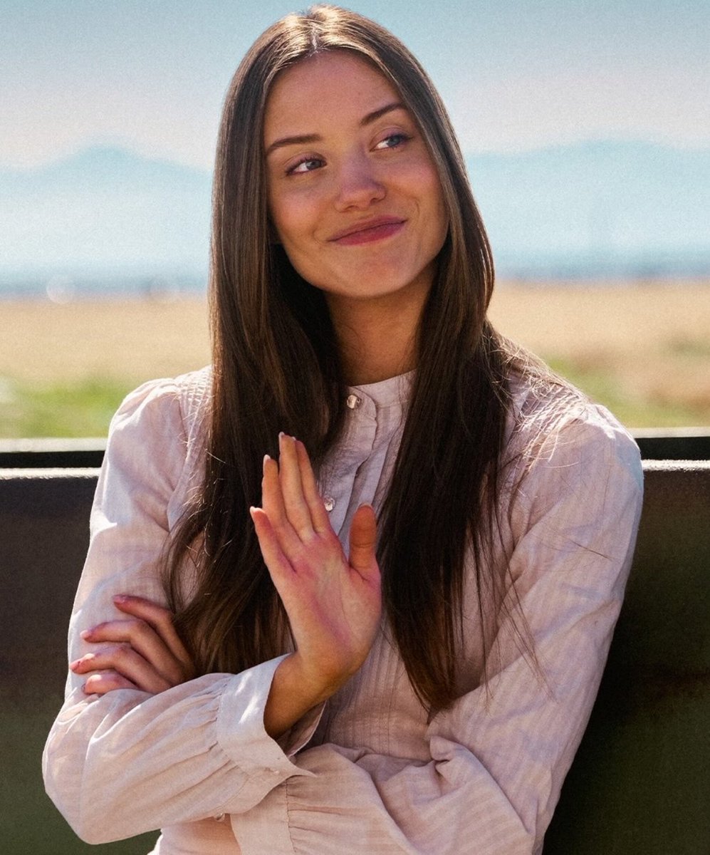 Jessica Treska, a crente, na terceira temporada de Euphoria.