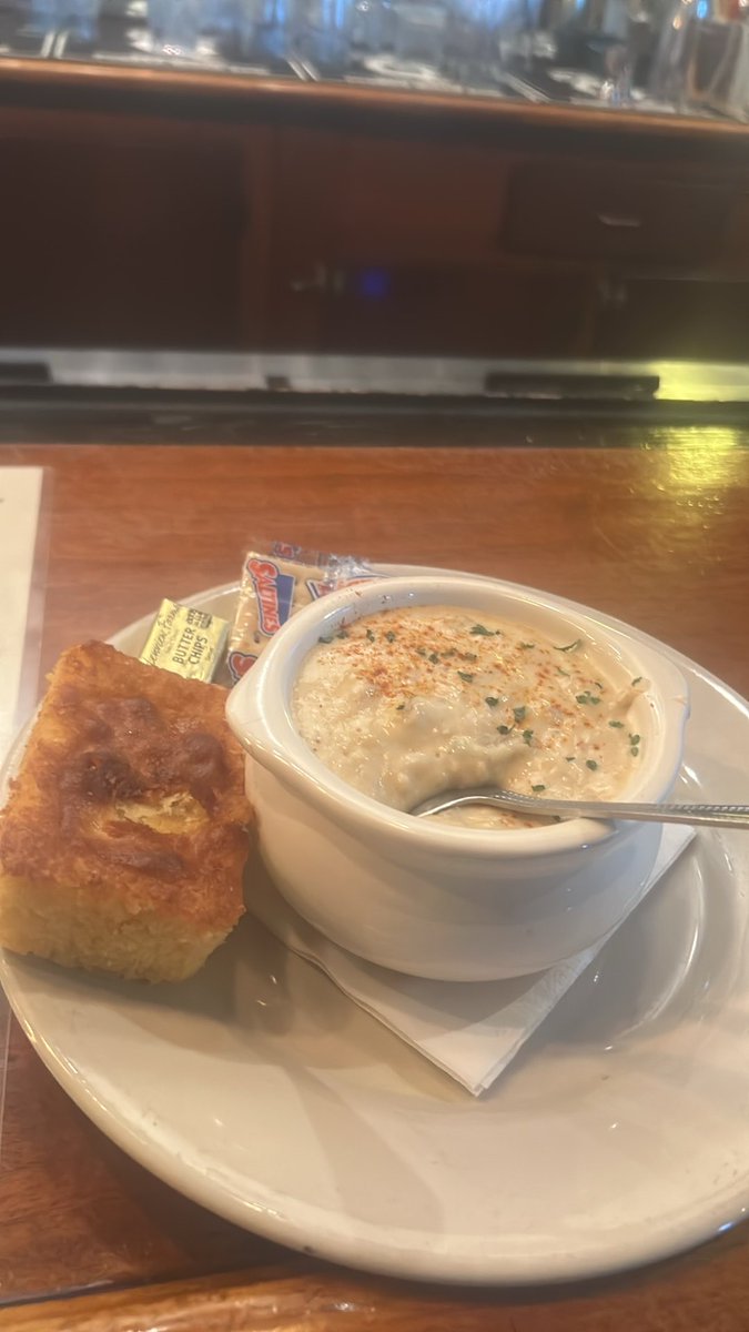 goobercock's tweet photo. What has #DiningWithDavis been like this week in Savannah?
You. Tell. Me. https://t.co/KvpXC0sMJO