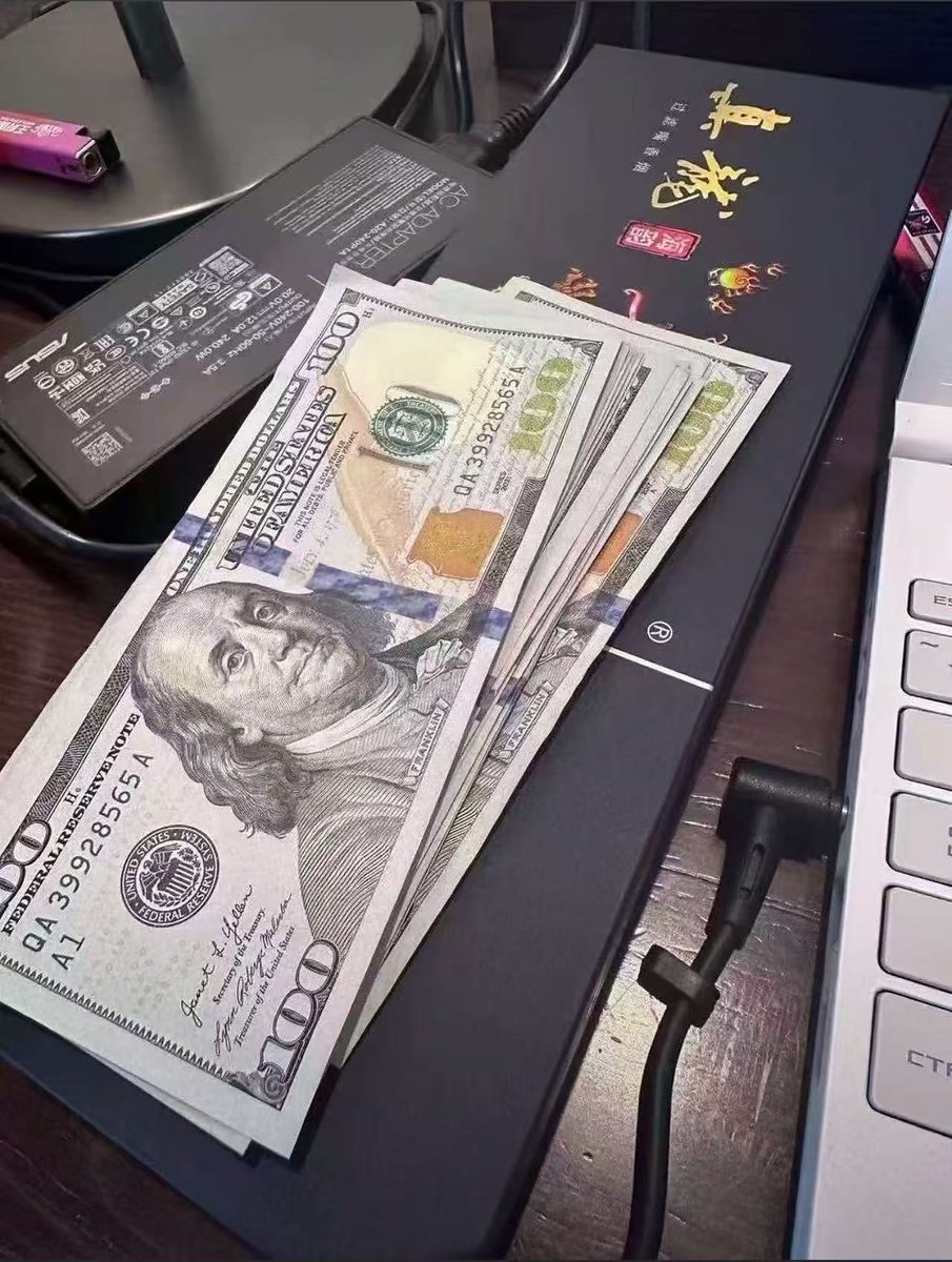 YselOlrk tweet media