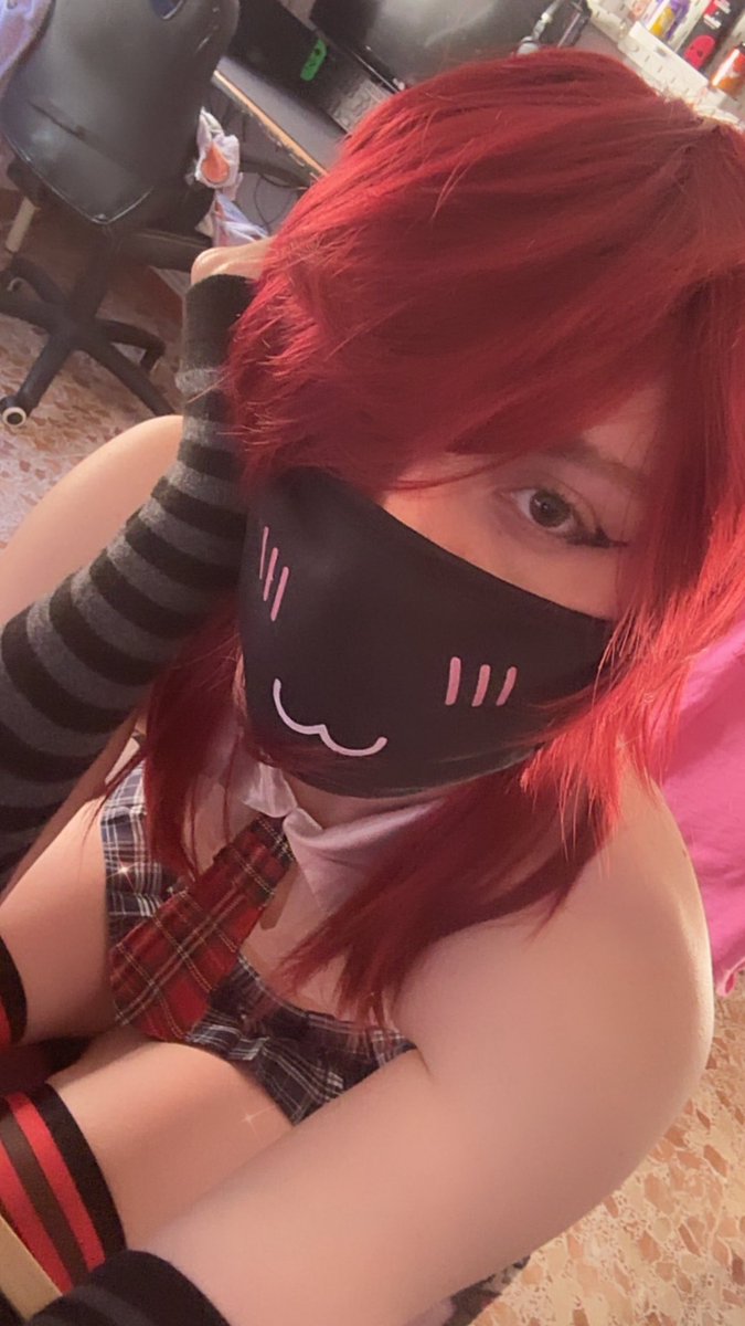 JBowieUwU's tweet photo. New wig ,what do you think? UwU https://t.co/SeO6OGILOa