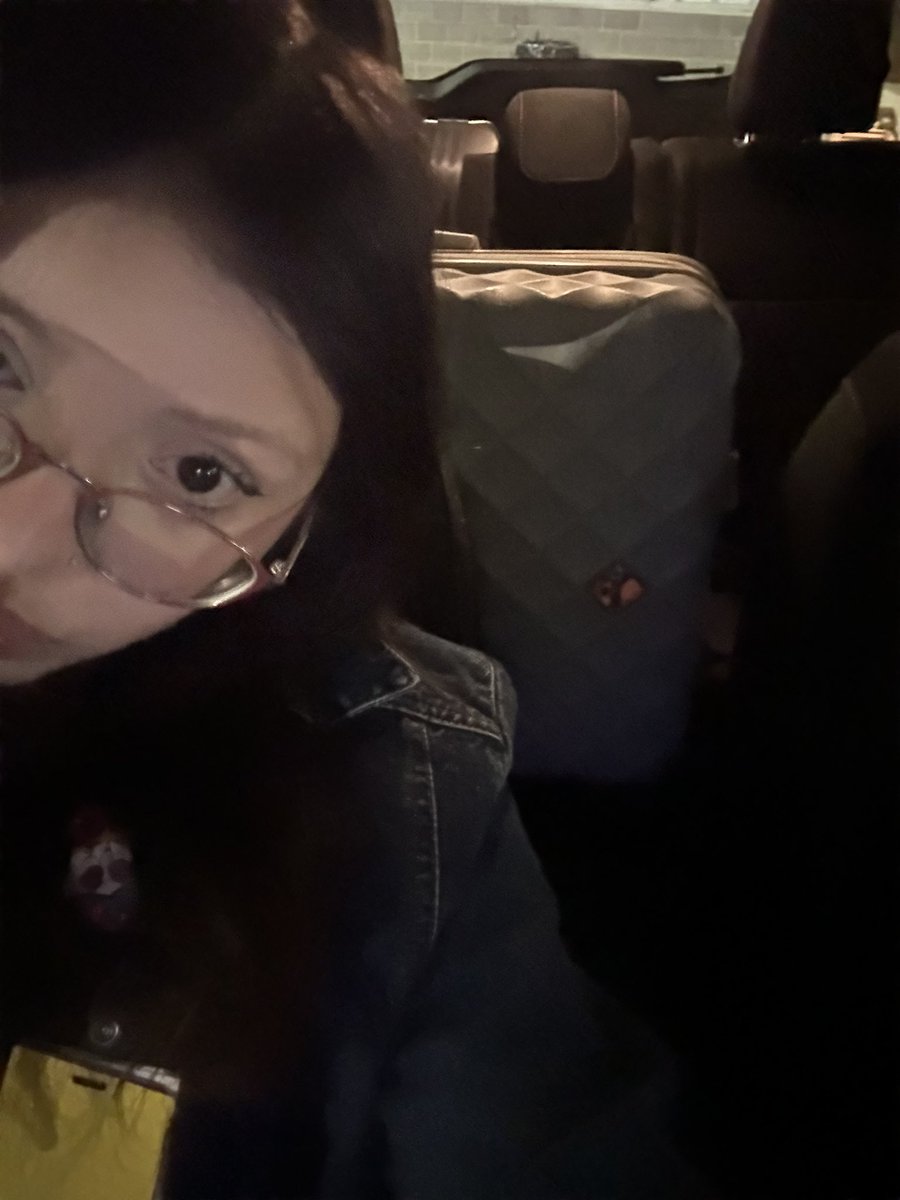 bisexual blunt tweet media