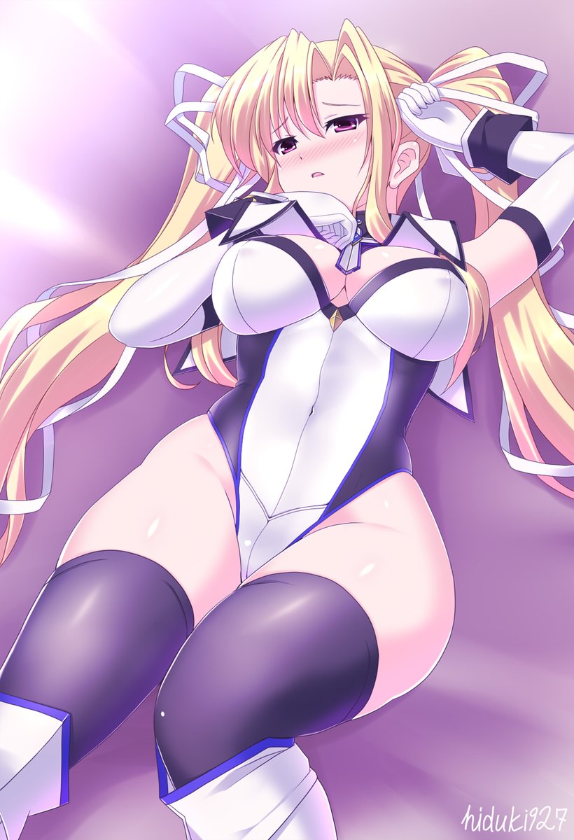 魔法少女エリス(エリちょん)。
不完全変身状態で横たわる姿。
#よその子 