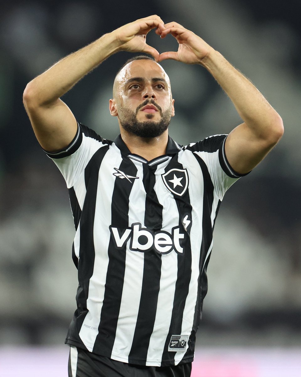 4 gols nos últimos 5 jogos.

Confiante. Letal. Goleador.