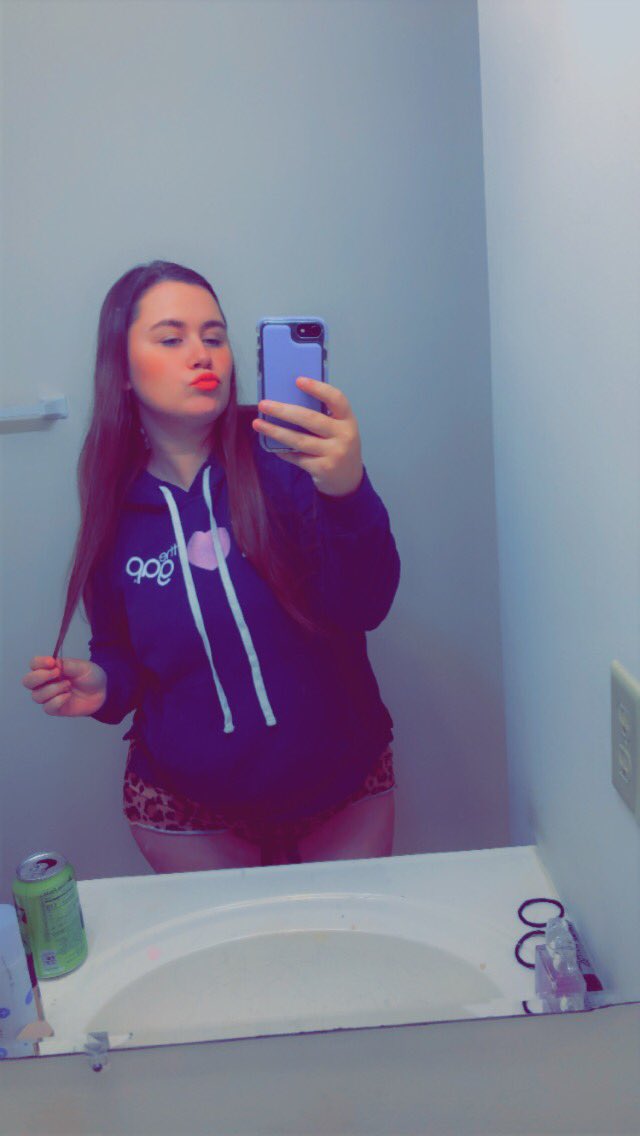 Thickbooty tweet media