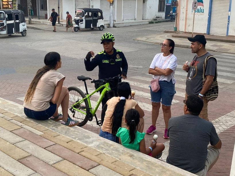 Donde hay turismo, también hay prevención 👀

Orientamos a nuestros turistas y compartimos recomendaciones para prevenir el abuso sexual en #Sucre👮💚🫡

#JuntosPorLaNiñez #TurismoSeguro