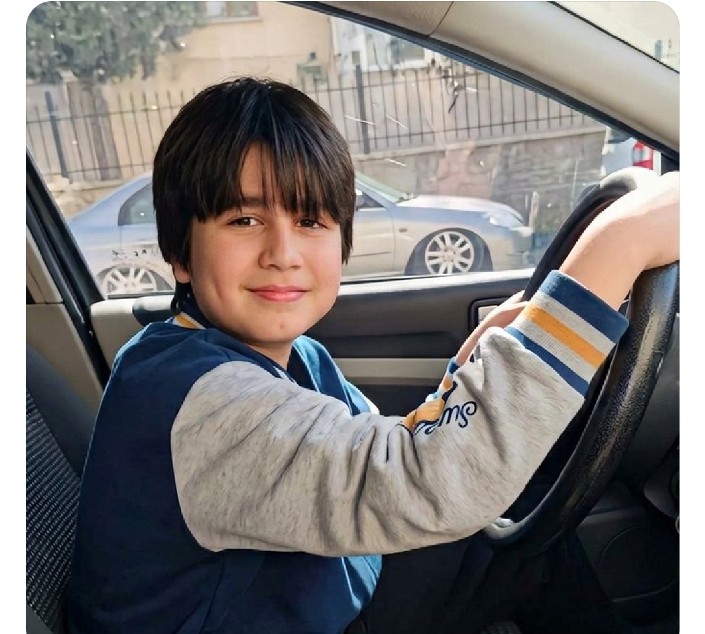 KHK'lı polisin oğlu Yusuf Tarık babasına yeni kavuşmuştu.
Şimdi ise okula yapılan saldırıda Rabbine kavuştu.
Mekanı cennet olsun.