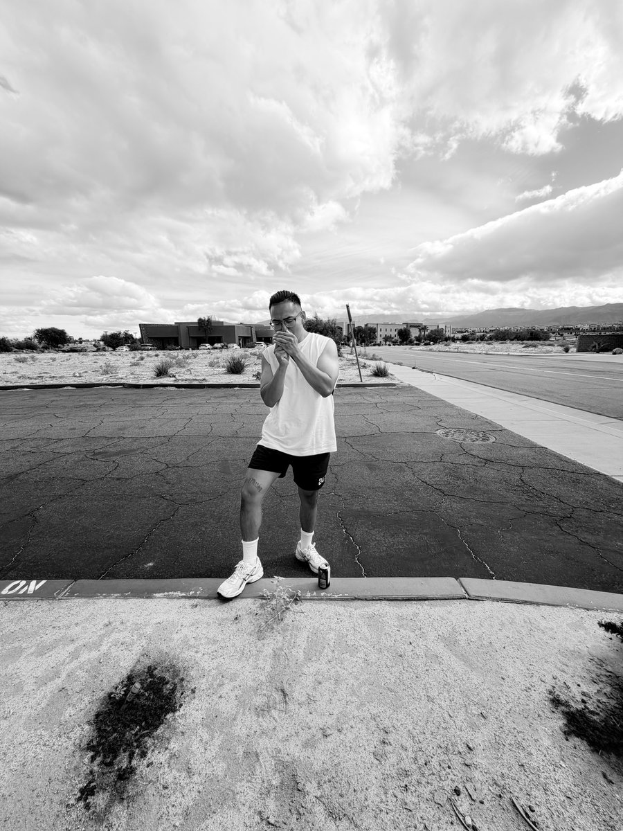 visualsbyedwin's tweet photo. First and last bender of the year , fucken ay https://t.co/Ay8sxcO8Cj