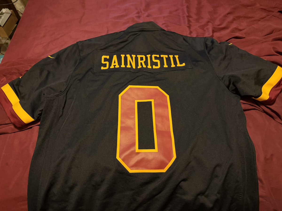 ChuckFanslau's tweet image. Picked up the sweet alternate @MikeSainristil jersey today! #RaiseHail #HTTC