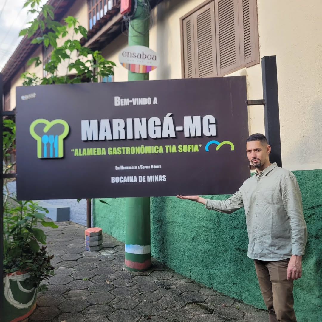 Edipo_Amaral's tweet photo. 🏡 Maringá encanta com casinhas coloridas 🏘️e lojinhas 🛍️, além de trilhas 🍃 e rios cristalinos 🌊 que completam o clima serrano.

🌉 Dividida pelo Rio Preto 🤝, une RJ e MG com sabores 🍲 e cultura 🎶, sendo refúgio perfeito para relaxar 📷 e viver boas memórias 💚.
#Maringa https://t.co/jbQbjEeT6p