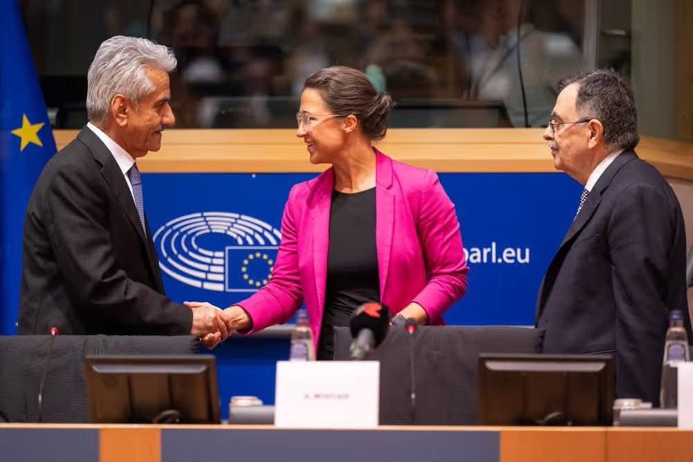 Chia Aliyar tweet media