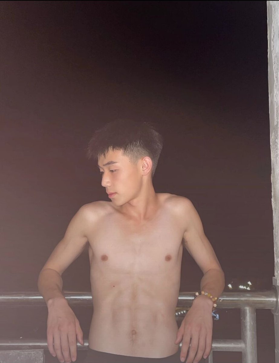 同嘉男模连锁 tweet media