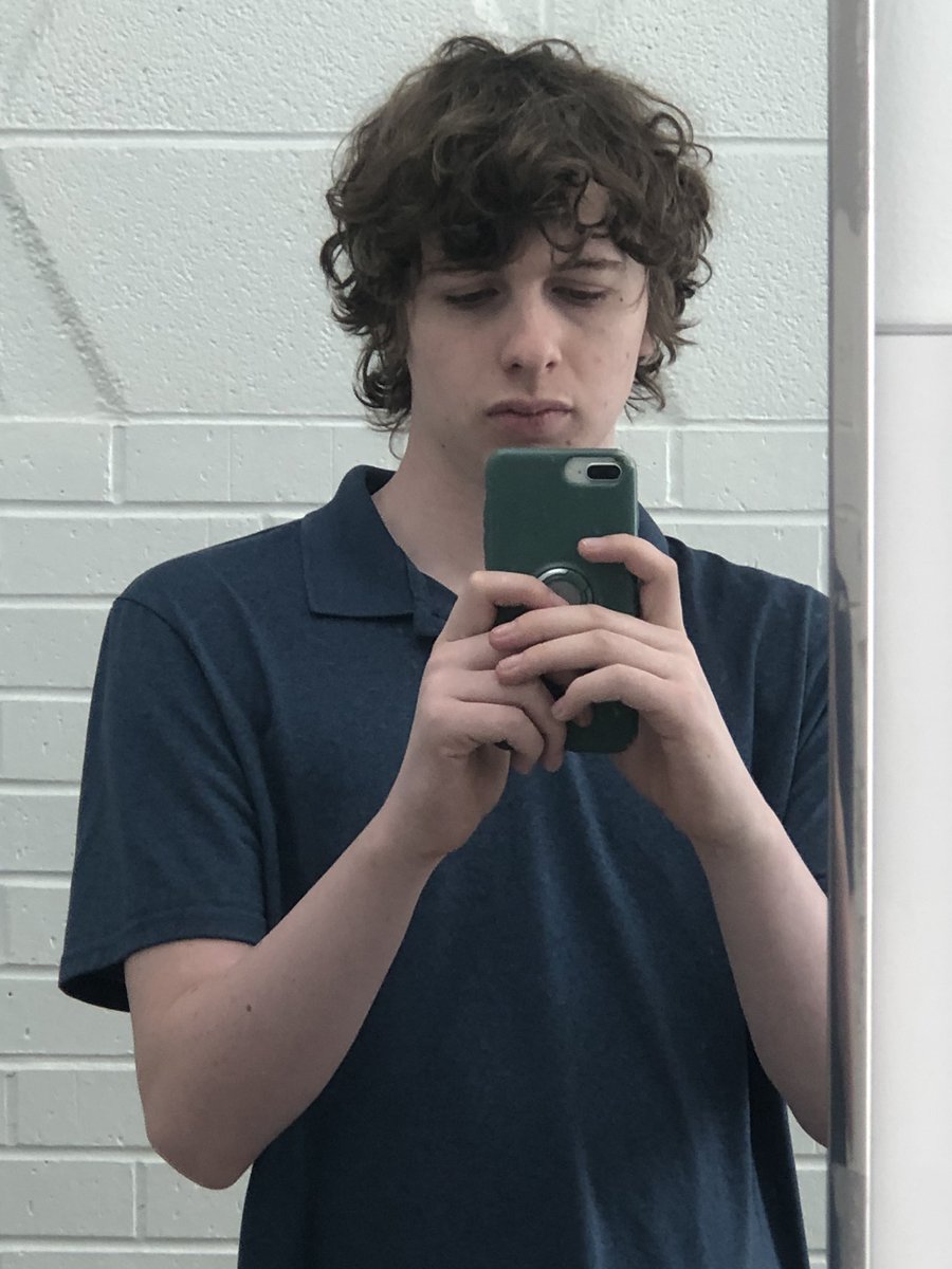 Emi🍉🐑 tweet media