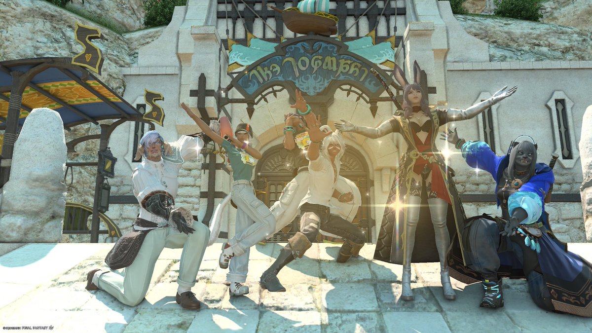 アハト tweet media