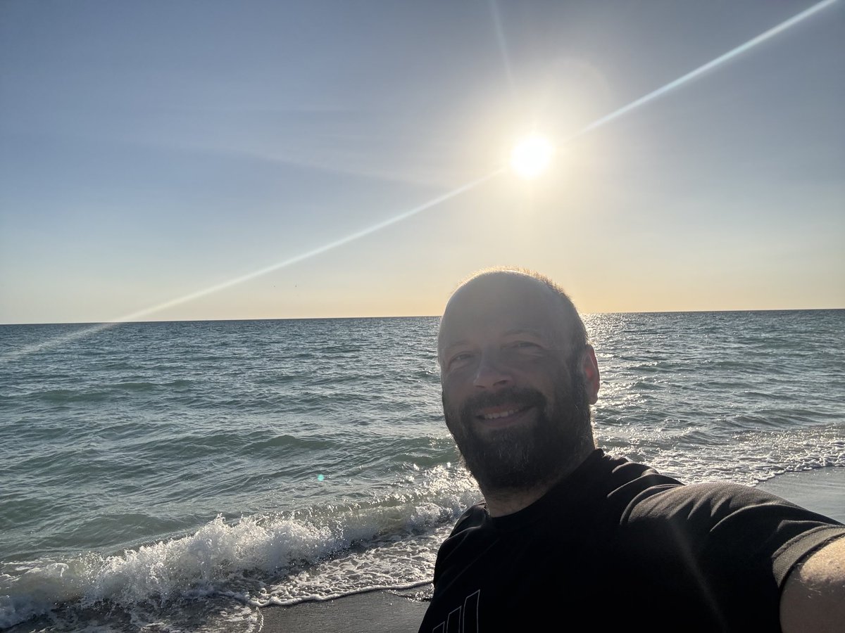 William Makis tweet media