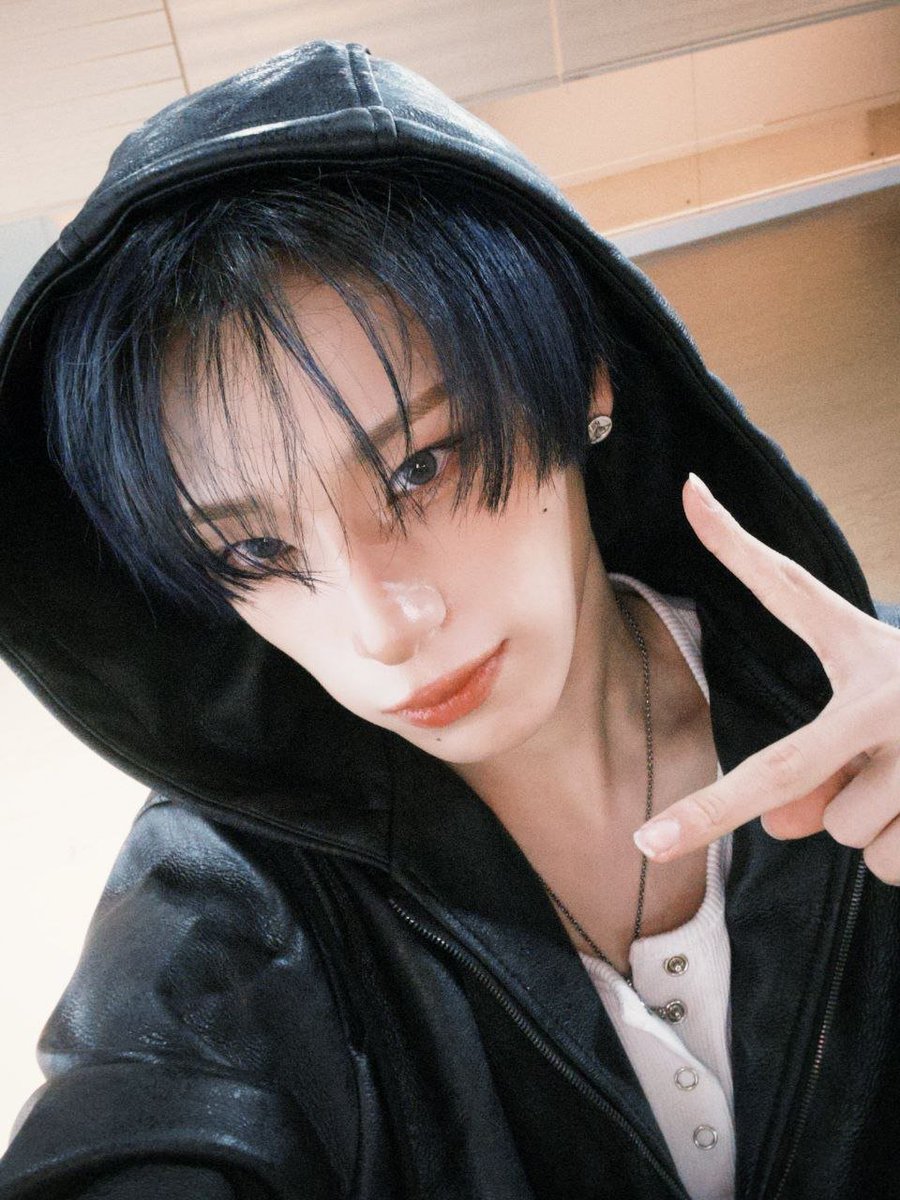 archirys's tweet photo. Are You Guys Enjoying Credentials?

I'm Going To Eat Some Fried Chicken To Get Some Energy 🙂‍↕️
See You Soon~~❤️

#yuuta #archirys https://t.co/5GIGeseOuG