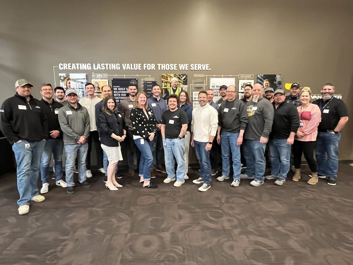 VanMeterInc's tweet image. 👋Say hello to our newest CEOs!

𝘾𝙚𝙧𝙩𝙞𝙛𝙞𝙚𝙙 𝙀𝙢𝙥𝙡𝙤𝙮𝙚𝙚-𝙊𝙬𝙣𝙚𝙧𝙨 that is. 

This group has taken the time to learn more about our #ESOP and what it means to be an owner. This business simulation exercise was the final step in becoming CEOs!🌟