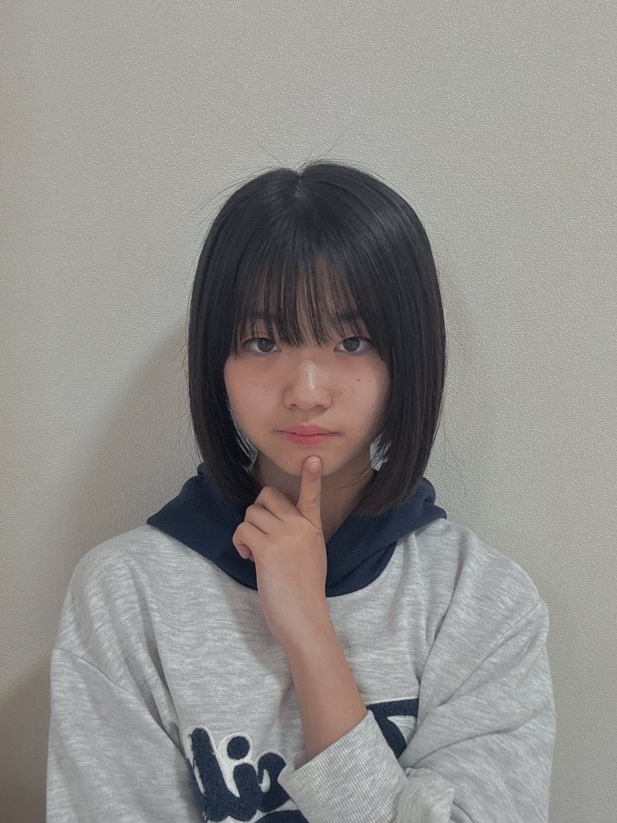 めいな tweet media