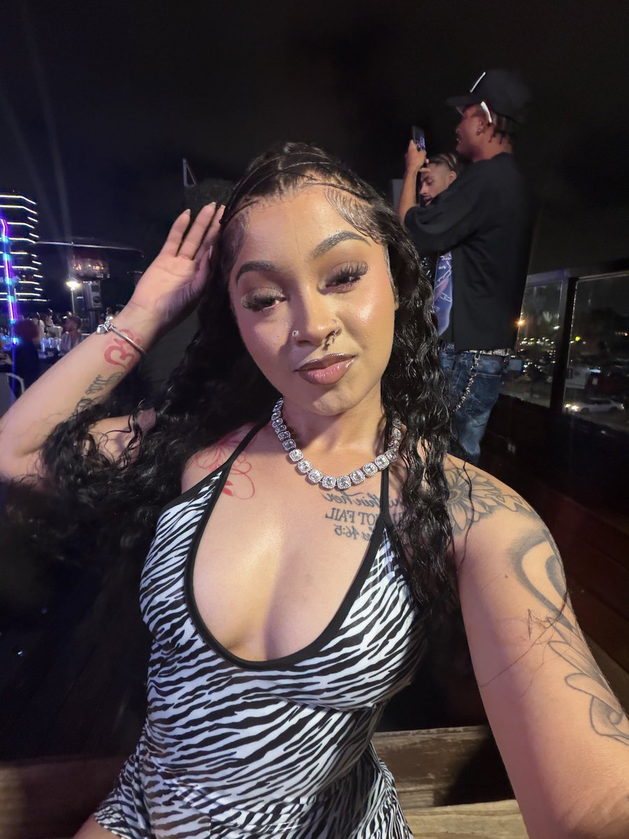 bri tweet media