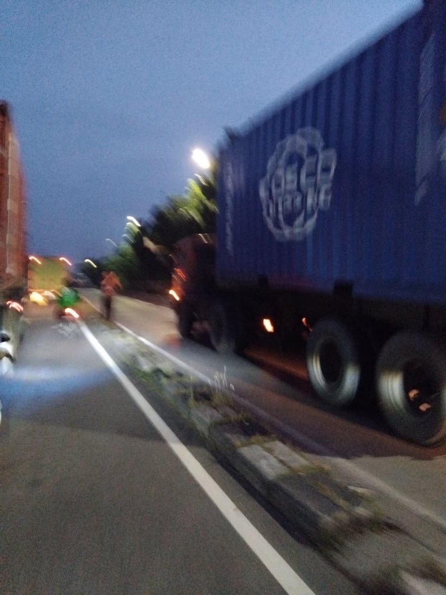 Transportasi Jakarta tweet media
