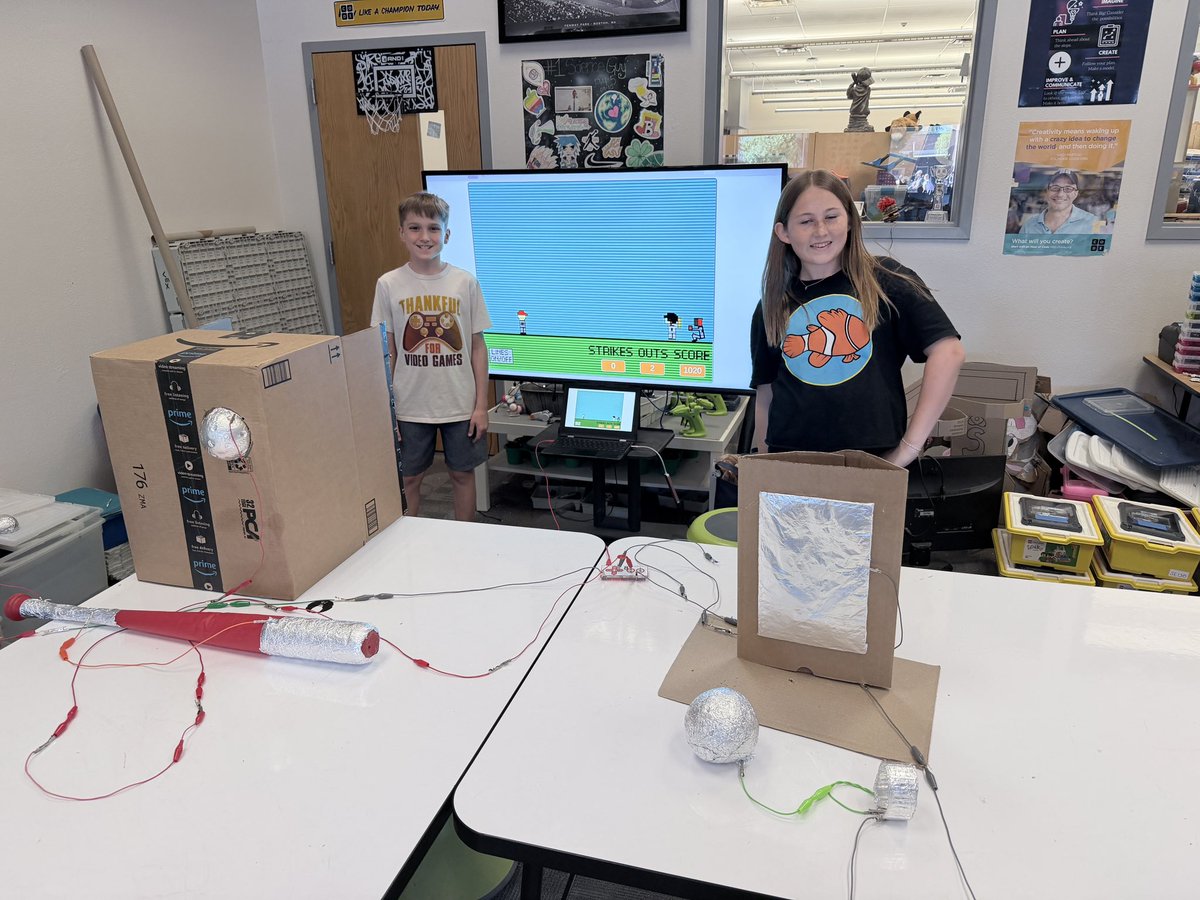 KnIhT_tNeReFfId's tweet image. 6th grade had to design controllers inspired by their games with the @makeymakey!!! It did not work until 3rd grade came into test!!! They never gave up. They did not even entertain it failing. My mind is blown by this controller! #makersgonnamake #makerspace @SVViperPride @DVUSD