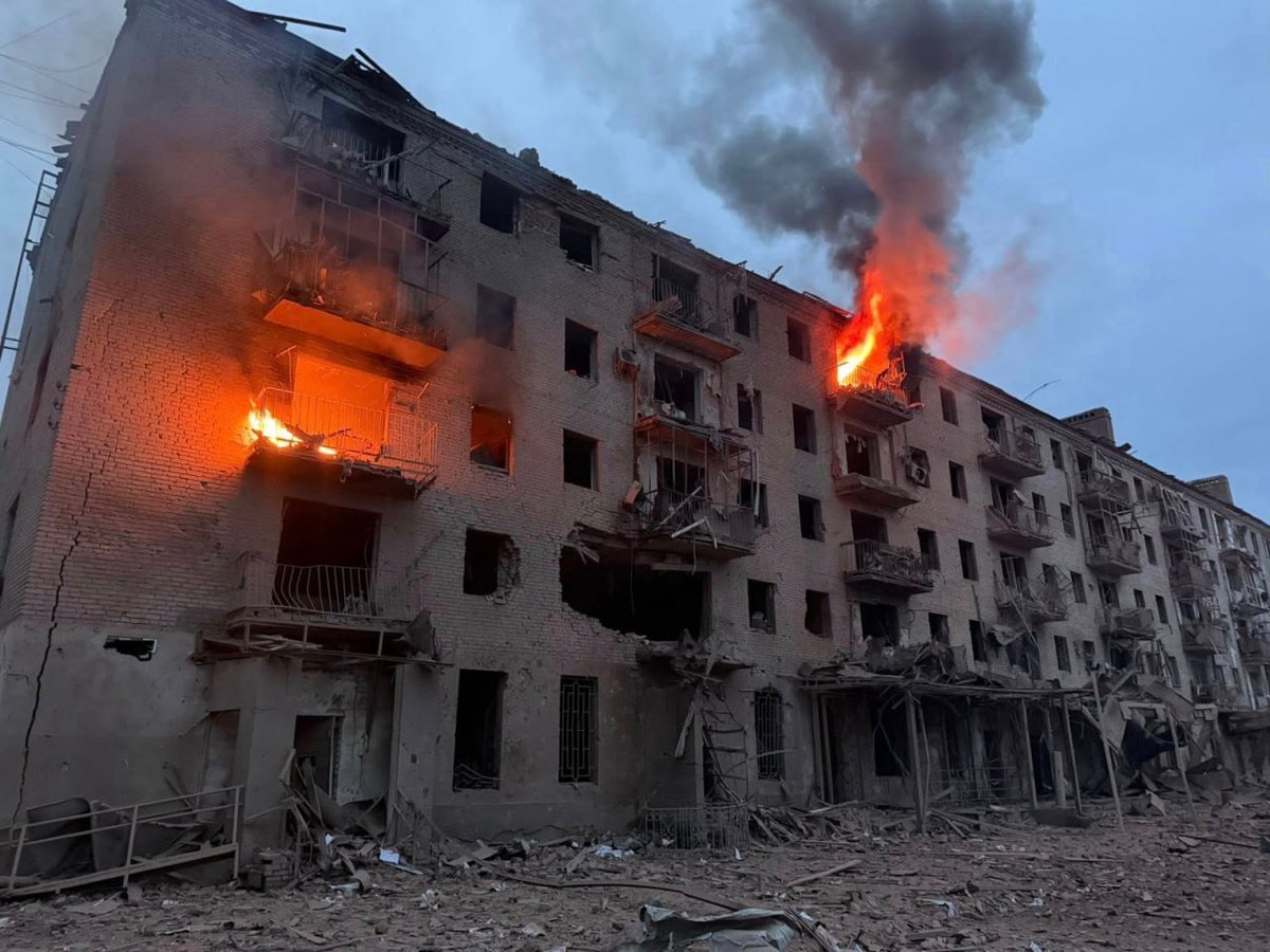 R0MANT1C's tweet photo. Russian bomb destroyed my home in Sloviansk. Need personal support to survive
PayPal: ProRiznyk (Friends &amp; Family, note: Gift)
IBAN: SK7811000000002934649419 Illia Riznyk
#China #Grok #Iranian $cky #Yummy #Russia #Europe #Japan #Stunning #Darling #Slovak #Elon #EPSTEİN #leak #DDR https://t.co/ieqo4iAmLP