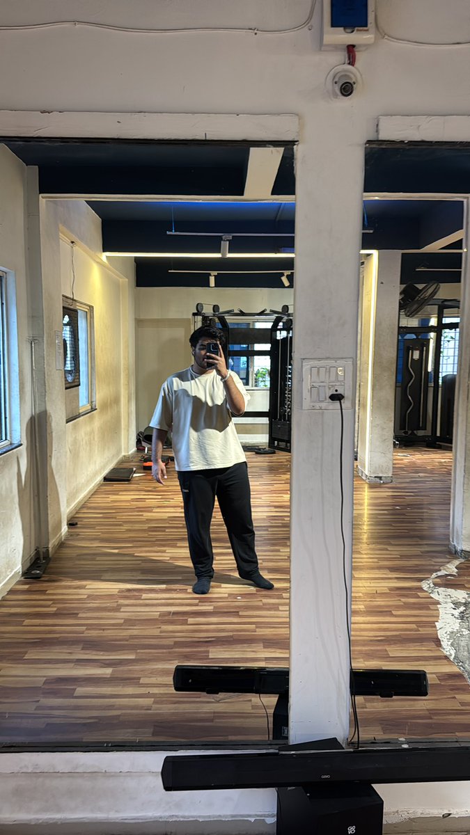 Tushar Nebhnani tweet media