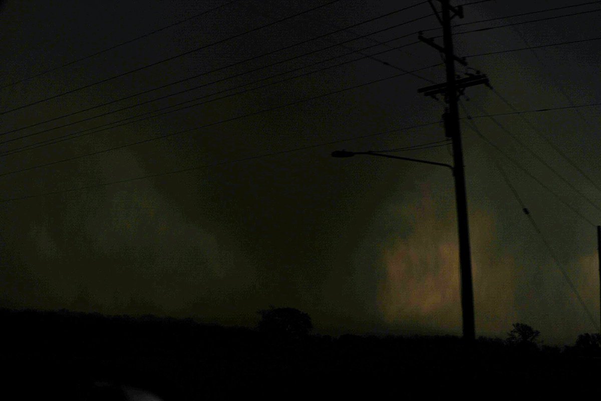 MoTorChaser's tweet image. Ottawa KS earlier #Kswx