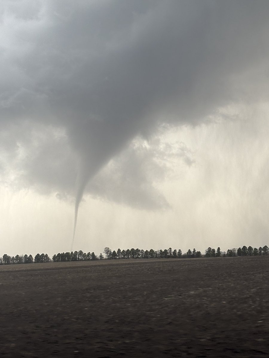 AdamCFamily's tweet photo. First tornado that I’ve been able to photo! About 4 miles east of Truman, MN at 6:30pm. https://t.co/JfIfgbn85P
