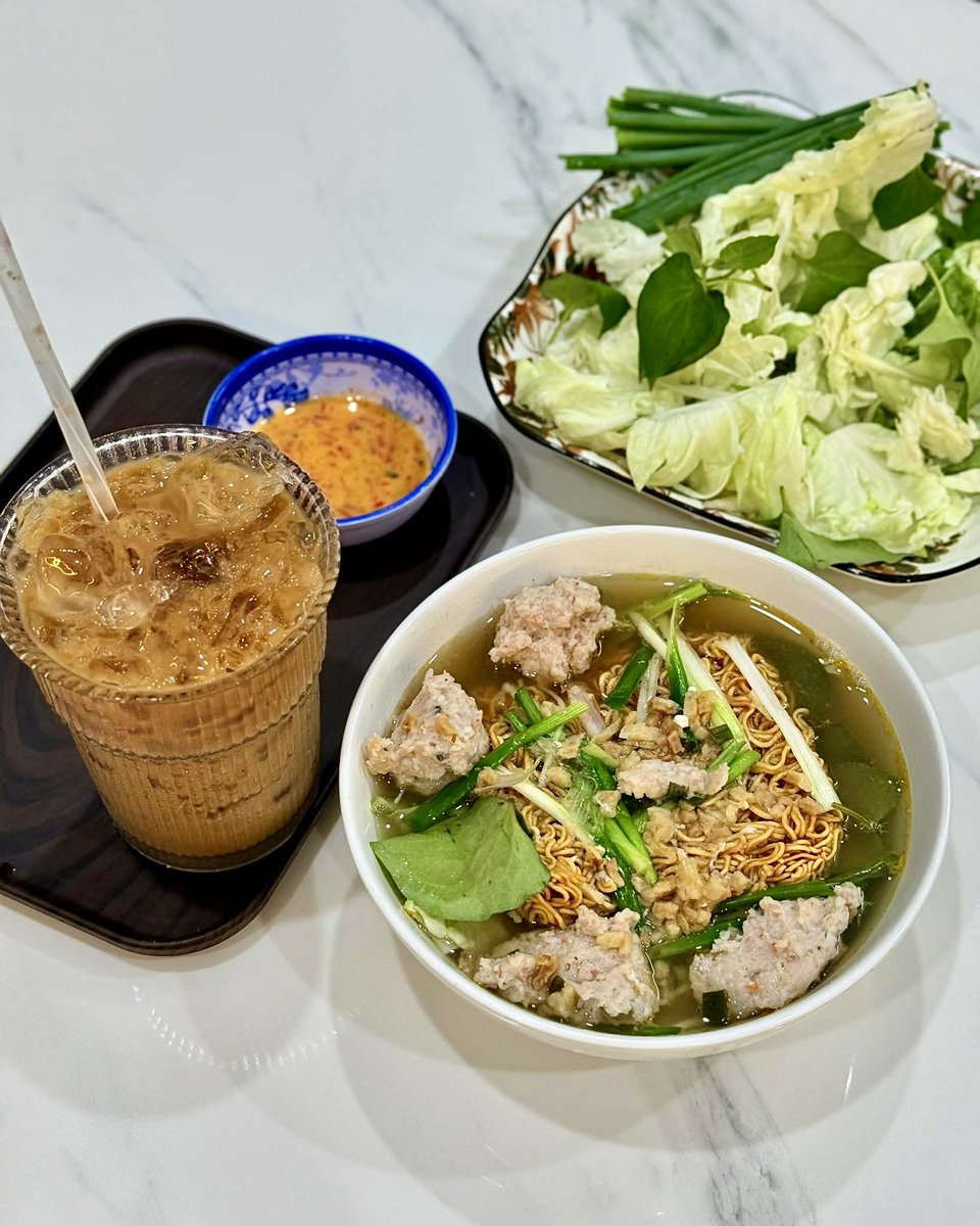 Huyền Trang tweet media