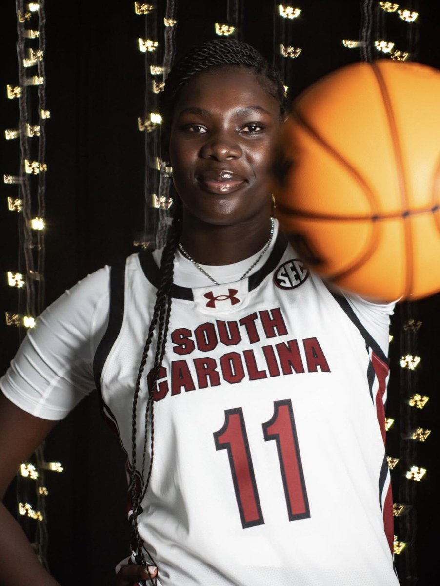 I talk hoops 🏀 tweet media