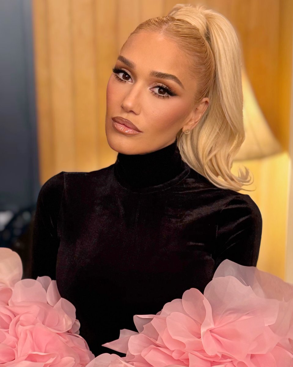 Gwen Stefani talks about God pilgrimdispatch.com/gwen-stefanis-…
