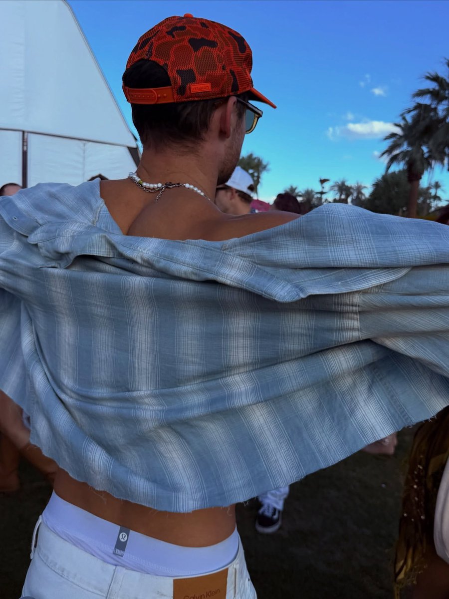 Dylan Efron Fan tweet media