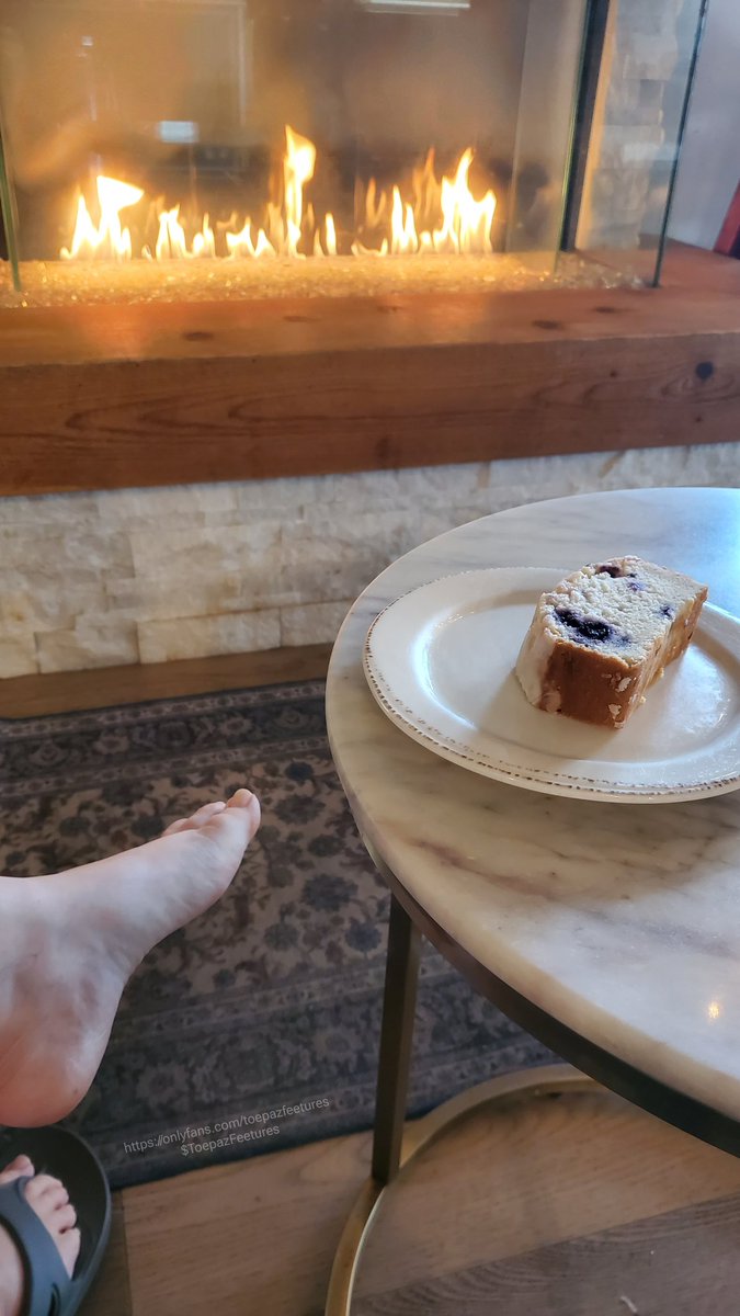 Toepaz Feetures tweet media